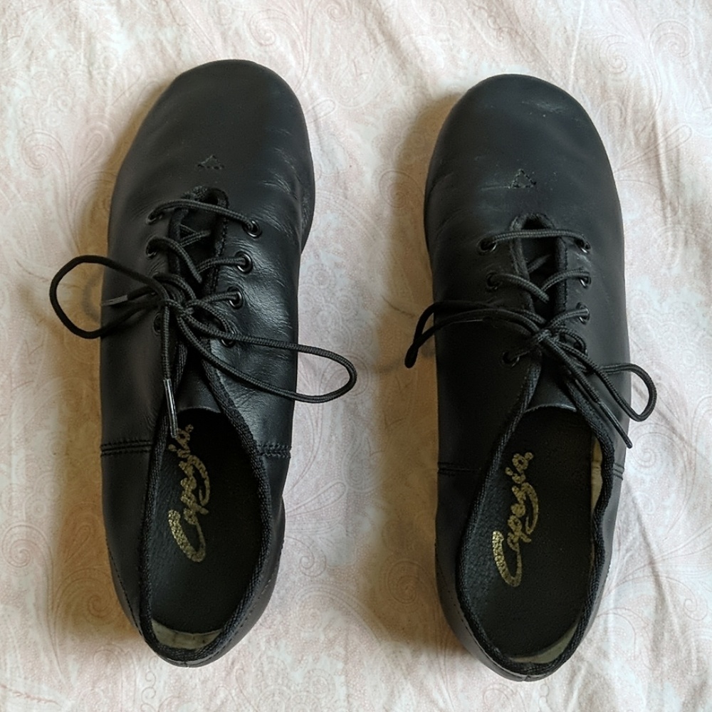 Capezio jazz shoes Size 6